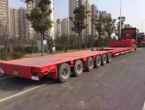 超大件設(shè)備運(yùn)輸車(chē)